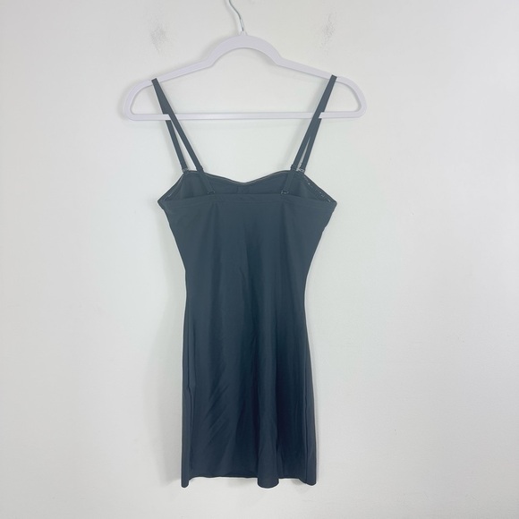 SPANX Assets by Sara Blakely Women's‎ Convertible Slip Dress Black Size M 10094R - Picture 4 of 10